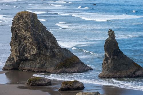 Beach;Blue;Boulder;Boulders;Brown;Calm;Cloud;Cloud Formation;Clouds;Coast;Coastline;Geological;Geology;Healing;Health care;Healthcare;Mirror;Nature;Ocean;Oregon;Pastoral;Ripple;Rock;Rock formations;Rocks;Sand;Sea;Sea Stacks;Seascape;Stone;Stones;Tan;Water;Waterscape;Waves;Weather;Yellow;beach;beaches;coast;coastline;green;landscape;oneness;orange;peaceful;pool;reflection;reflections;restful;sea;serene;shore;shoreline;sky;soothing;striation;tranquil;zen